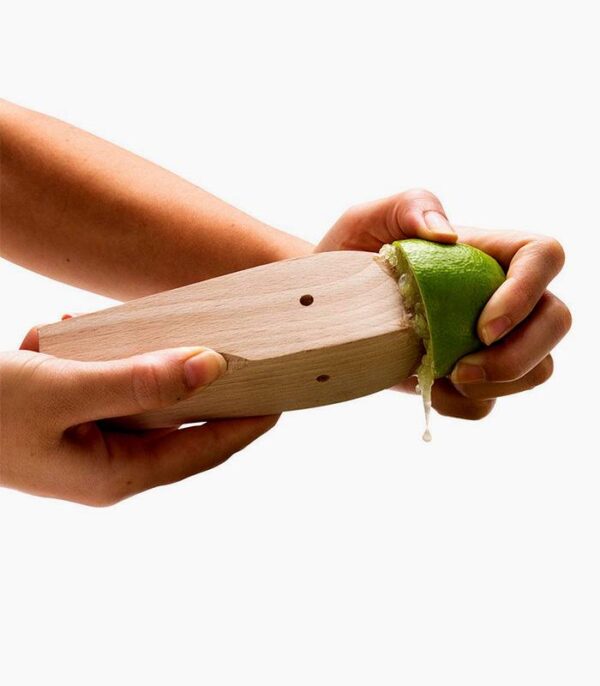 Decoration wooden presen 2 600x686